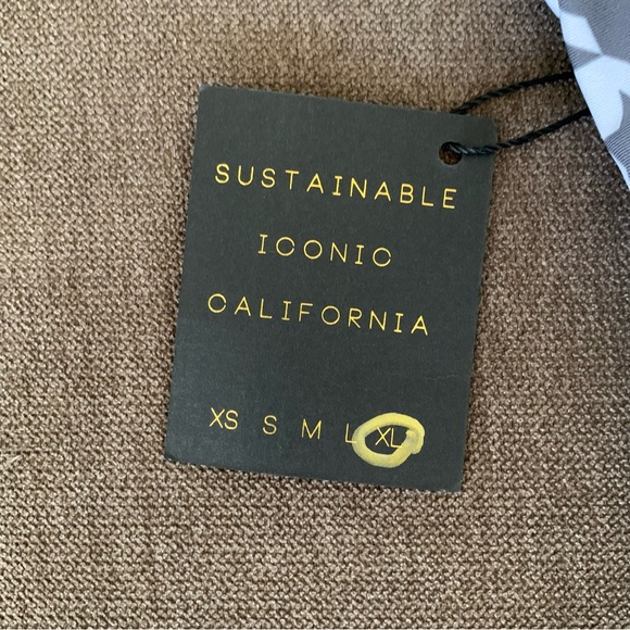 DONATED | SKATIE | Resa one piece in Trestles, XL - Picture 4 of 8